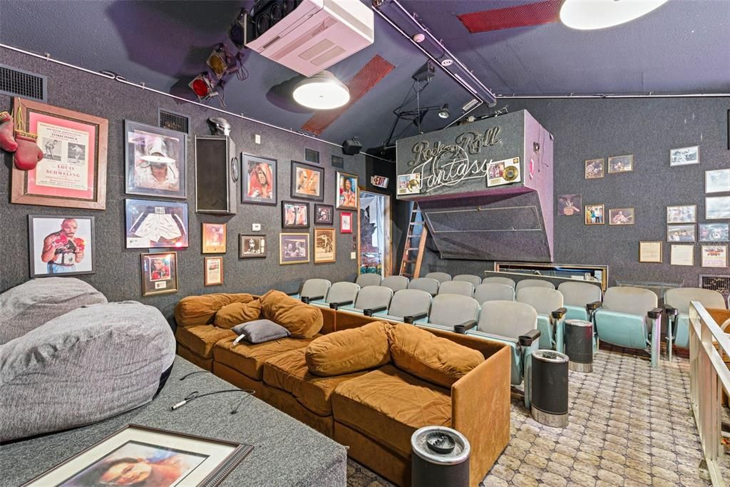 На продажу: $500,000 (3 спален, 3 ванн, 4107 Квадратных фут)