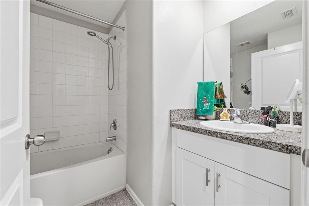 For Sale: $237,500 (3 beds, 2 baths, 1495 Square Feet)