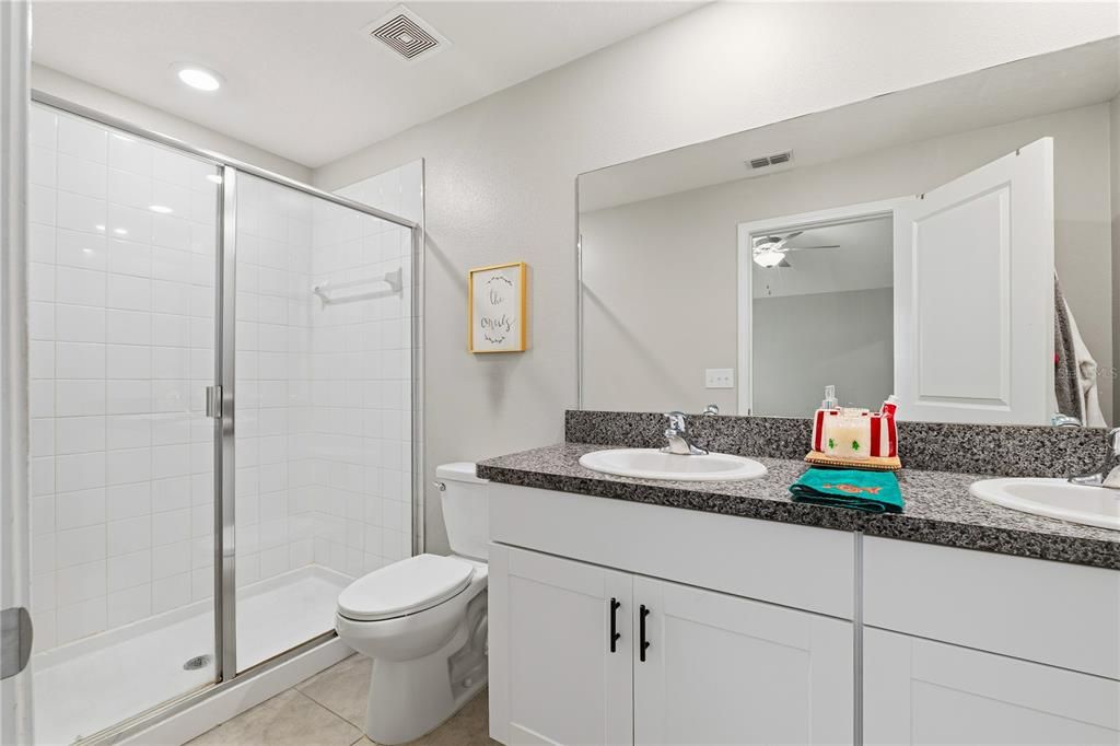 For Sale: $237,500 (3 beds, 2 baths, 1495 Square Feet)