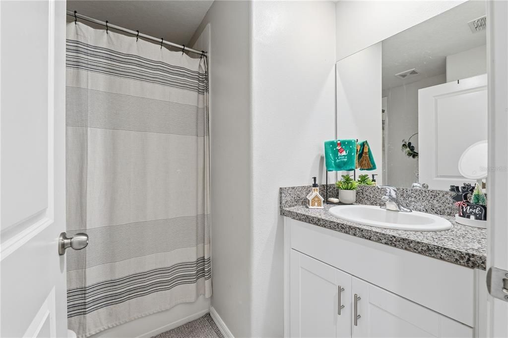 For Sale: $237,500 (3 beds, 2 baths, 1495 Square Feet)