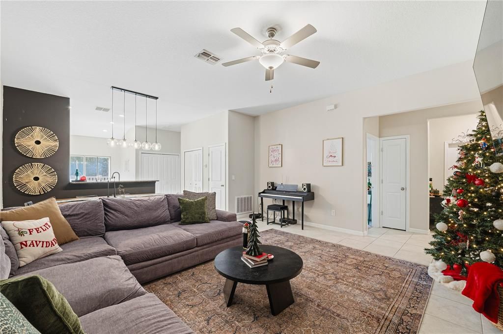 For Sale: $237,500 (3 beds, 2 baths, 1495 Square Feet)