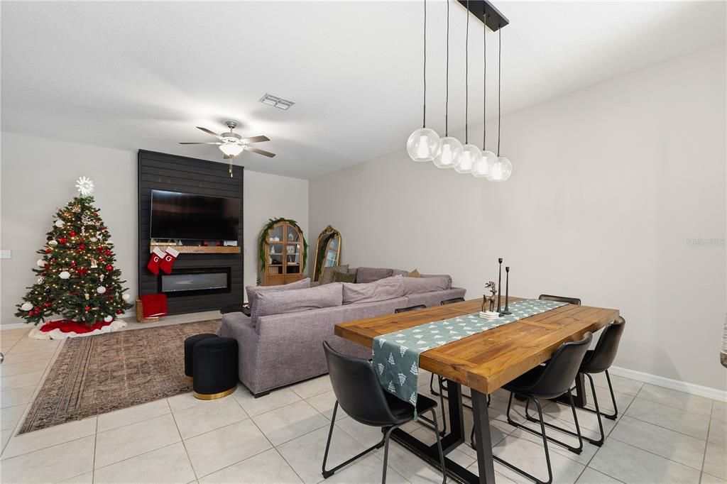 For Sale: $237,500 (3 beds, 2 baths, 1495 Square Feet)