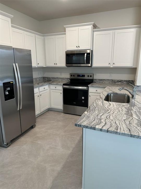 For Rent: $3,100 (3 beds, 2 baths, 1504 Square Feet)