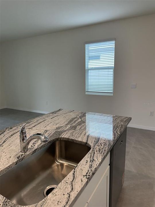 For Rent: $3,100 (3 beds, 2 baths, 1504 Square Feet)