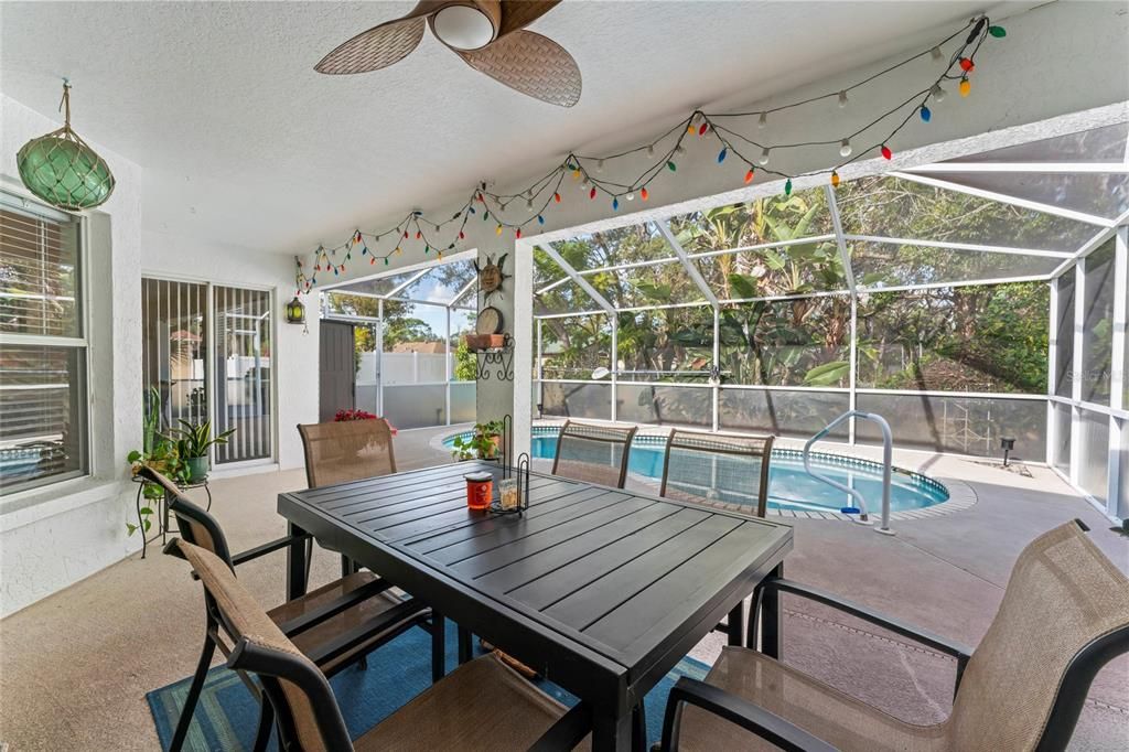 For Sale: $345,000 (3 beds, 2 baths, 1764 Square Feet)