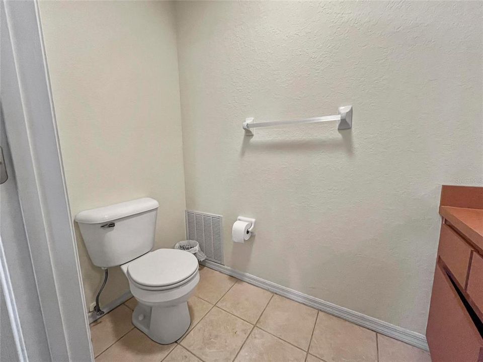 For Sale: $345,000 (3 beds, 2 baths, 1764 Square Feet)