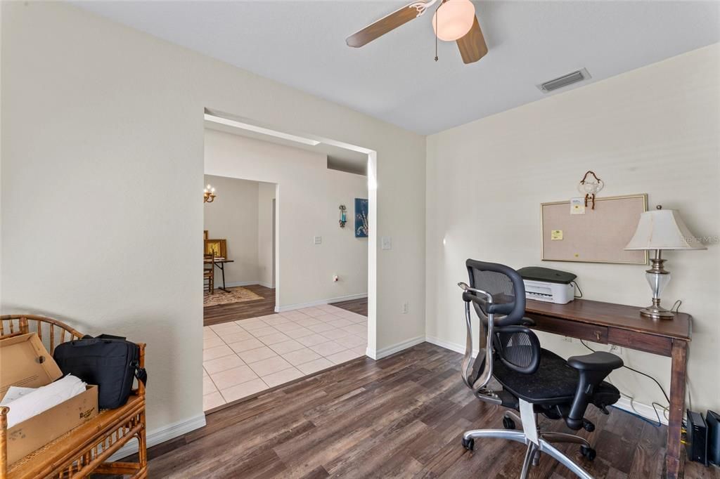 For Sale: $345,000 (3 beds, 2 baths, 1764 Square Feet)