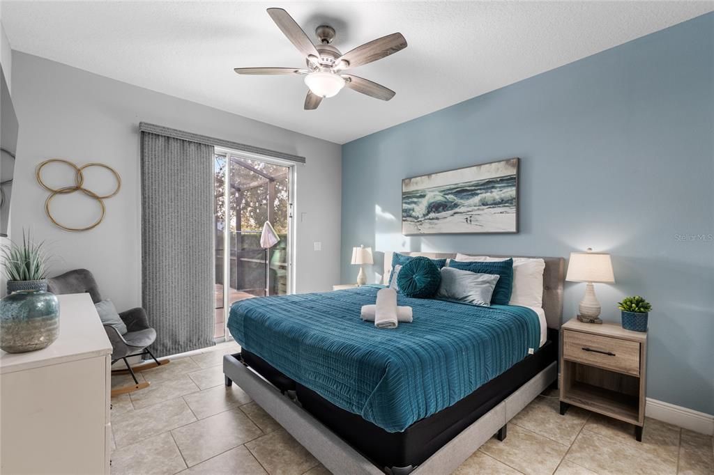 For Sale: $539,000 (5 beds, 5 baths, 2099 Square Feet)