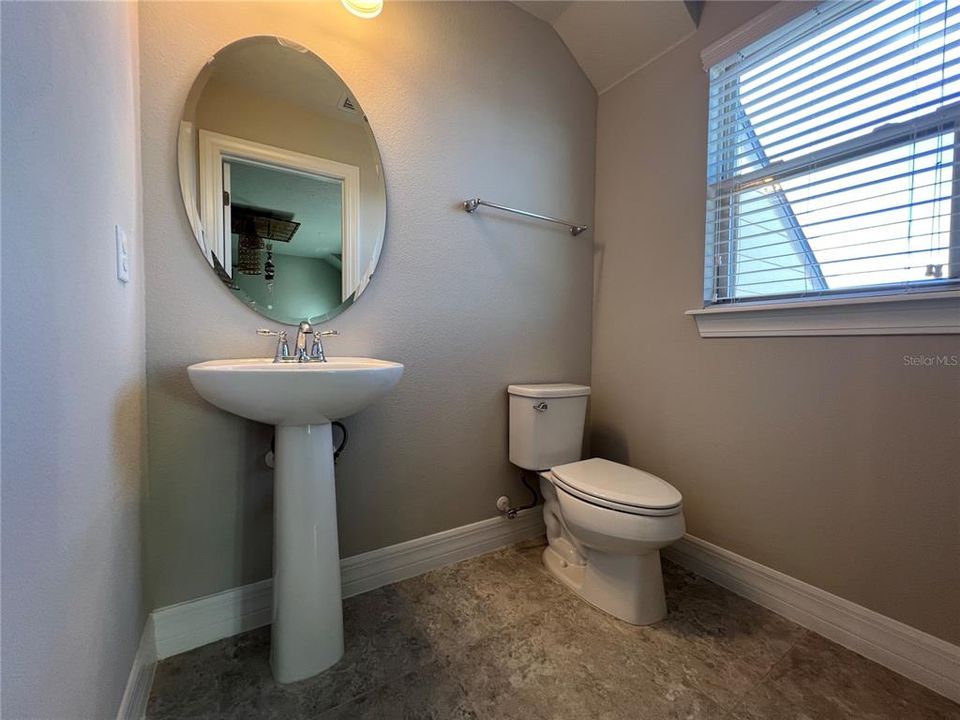 En Renta: $4,000 (3 camas, 3 baños, 2508 Pies cuadrados)