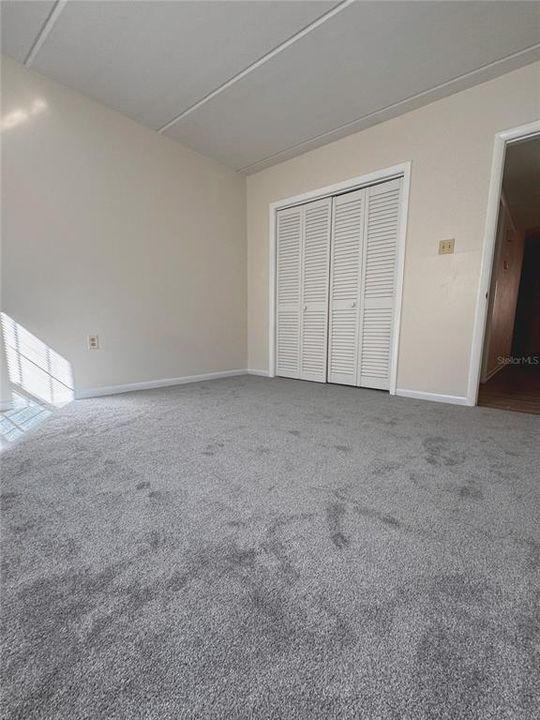 На продажу: $154,900 (2 спален, 1 ванн, 950 Квадратных фут)