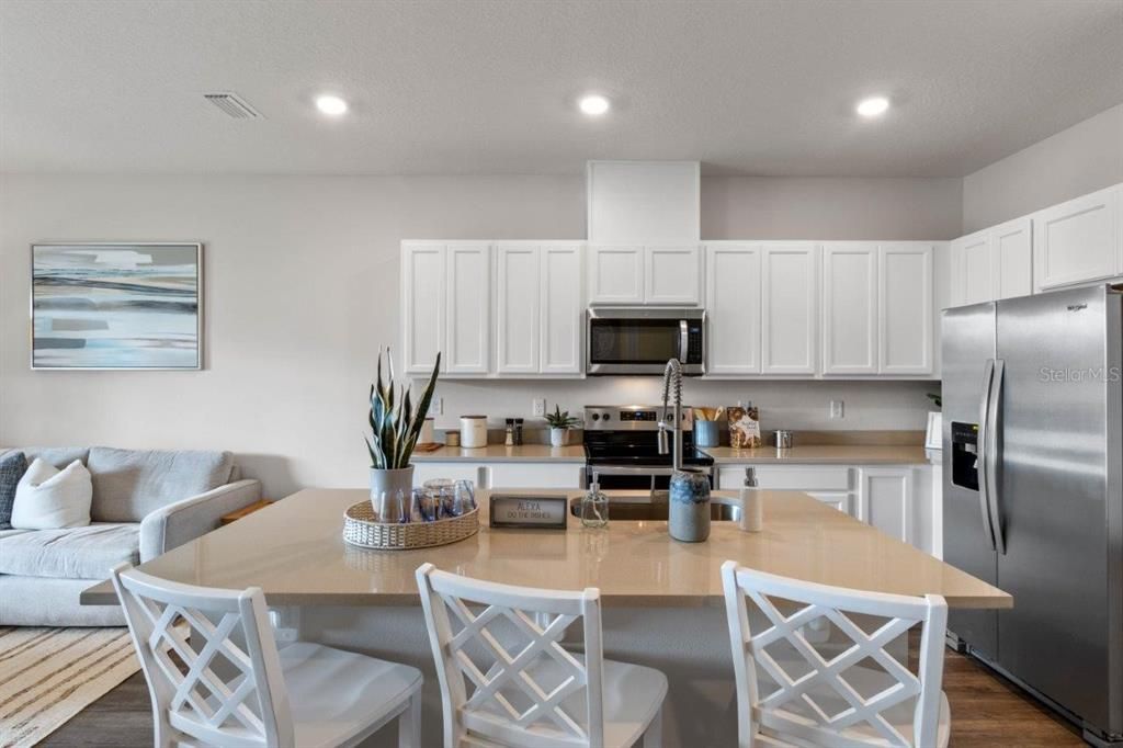 For Sale: $299,490 (3 beds, 2 baths, 1673 Square Feet)