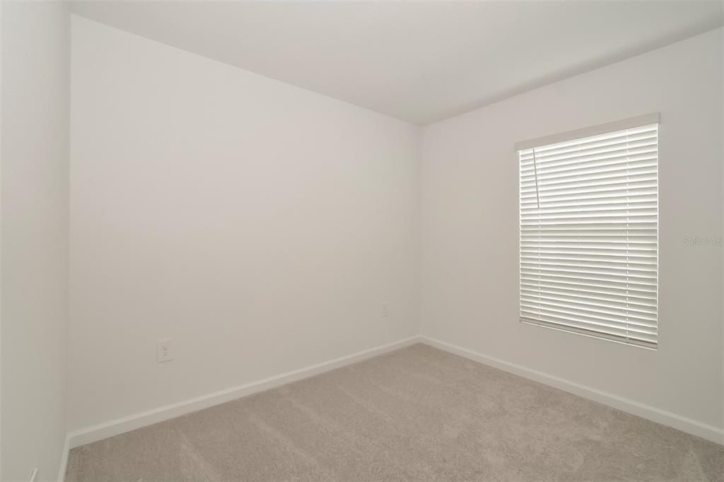 В аренду: $1,870 (4 спален, 2 ванн, 1824 Квадратных фут)