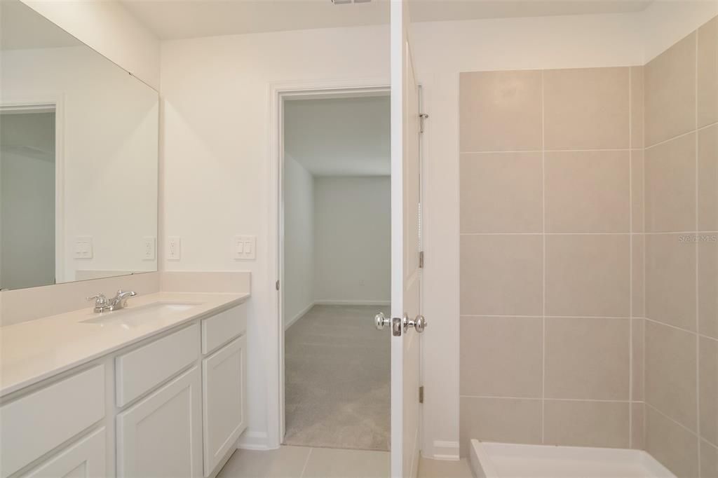 В аренду: $1,870 (4 спален, 2 ванн, 1824 Квадратных фут)