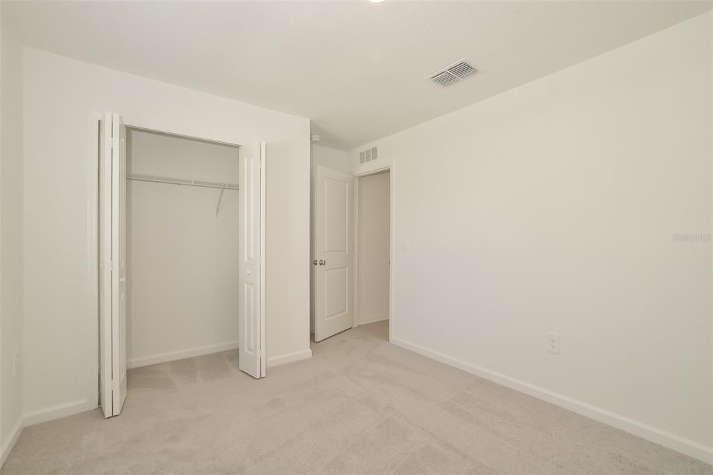 В аренду: $1,870 (4 спален, 2 ванн, 1824 Квадратных фут)