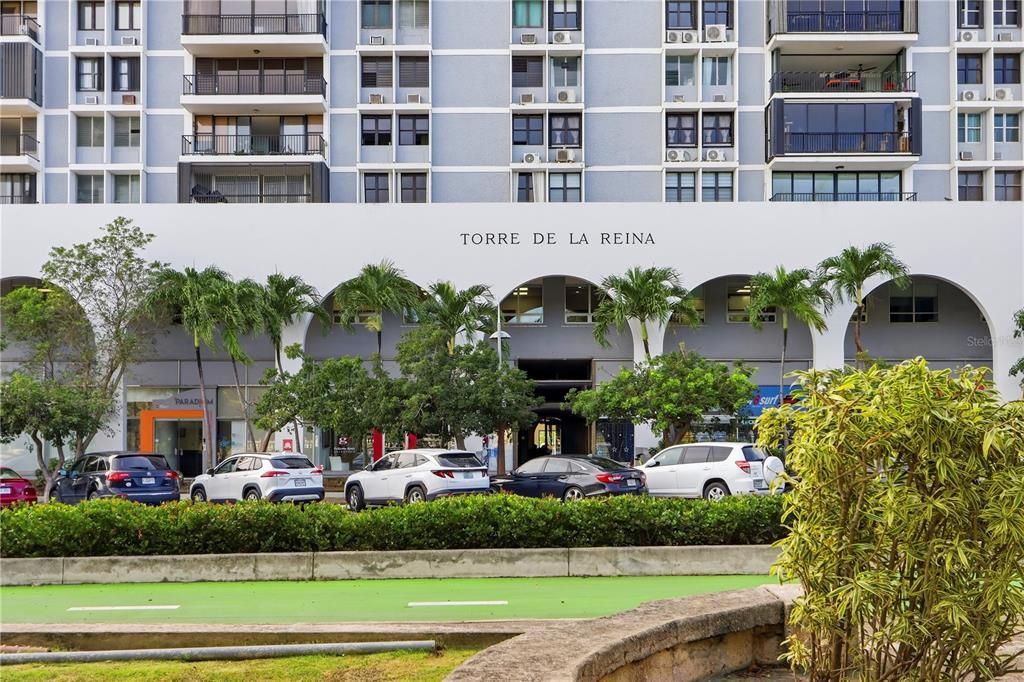 For Rent: $3,000 (2 beds, 1 baths, 1007 Square Feet)