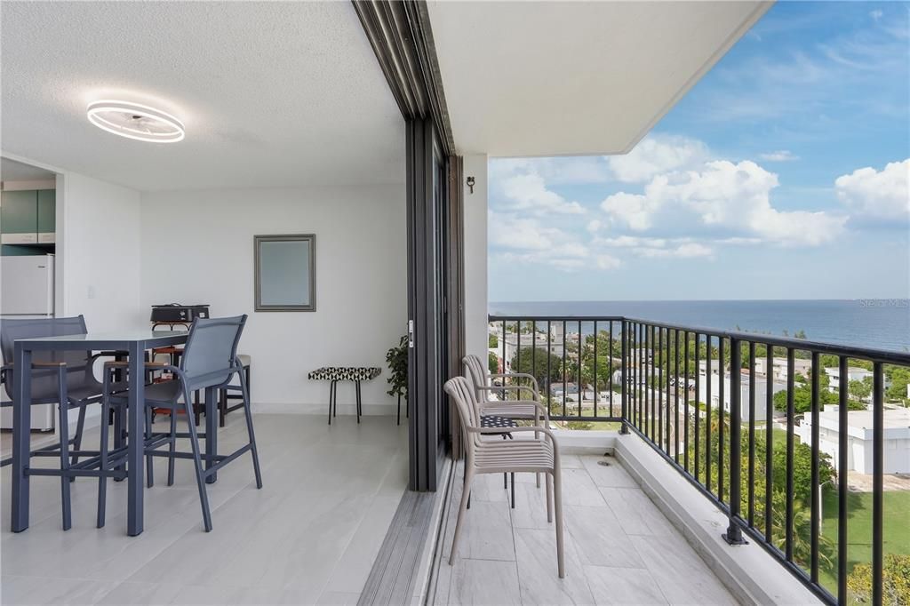 For Rent: $3,000 (2 beds, 1 baths, 1007 Square Feet)