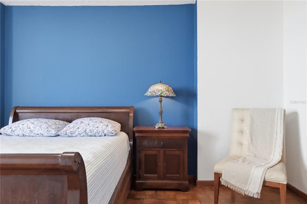 For Rent: $3,000 (2 beds, 1 baths, 1007 Square Feet)