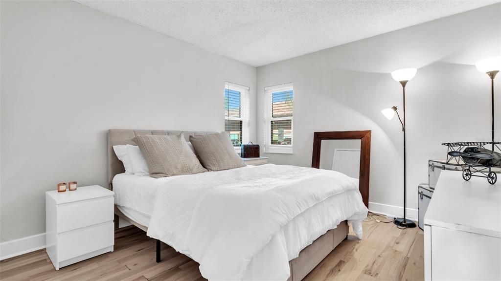 For Rent: $2,480 (2 beds, 2 baths, 1400 Square Feet)