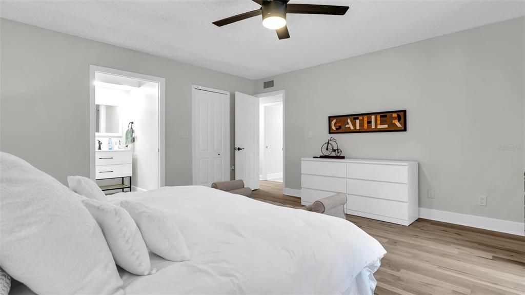 For Rent: $2,480 (2 beds, 2 baths, 1400 Square Feet)