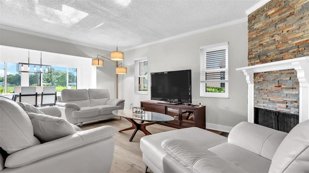 For Rent: $2,480 (2 beds, 2 baths, 1400 Square Feet)