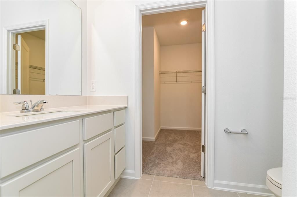 For Rent: $2,195 (5 beds, 3 baths, 2326 Square Feet)