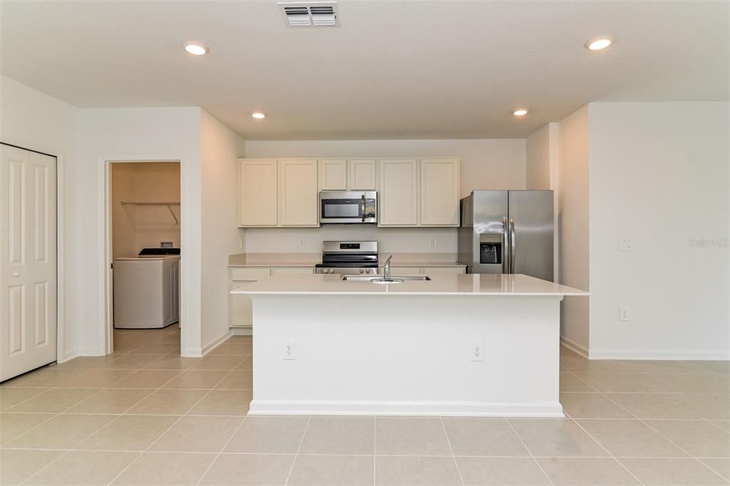 For Rent: $2,195 (5 beds, 3 baths, 2326 Square Feet)