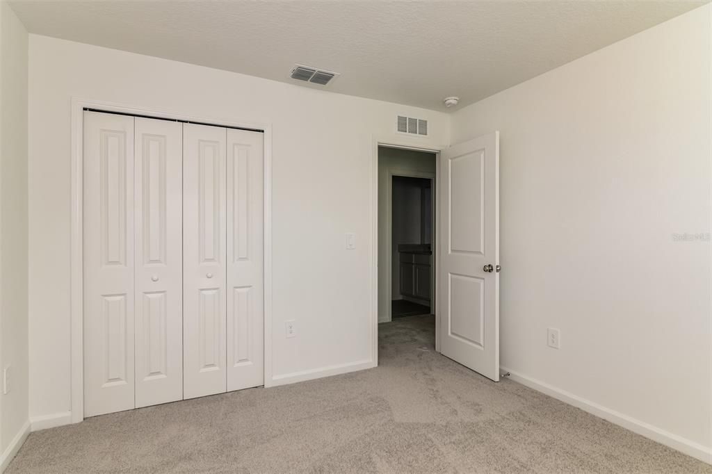 For Rent: $2,195 (5 beds, 3 baths, 2326 Square Feet)