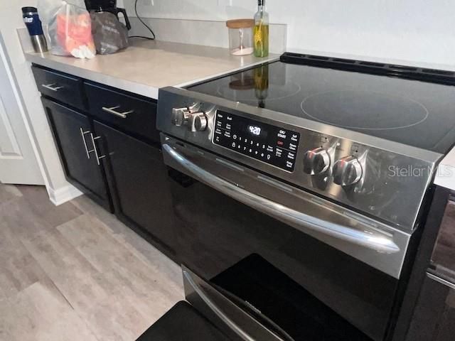 В аренду: $3,000 (3 спален, 2 ванн, 1796 Квадратных фут)