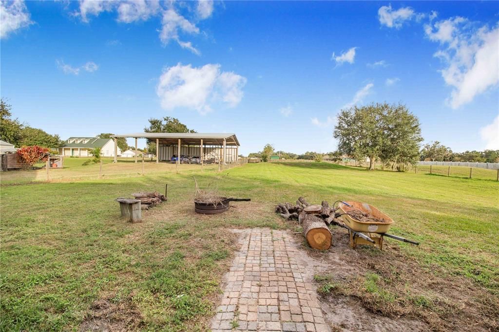 待售: $625,000 (3 贝兹, 2 浴室, 2485 平方英尺)