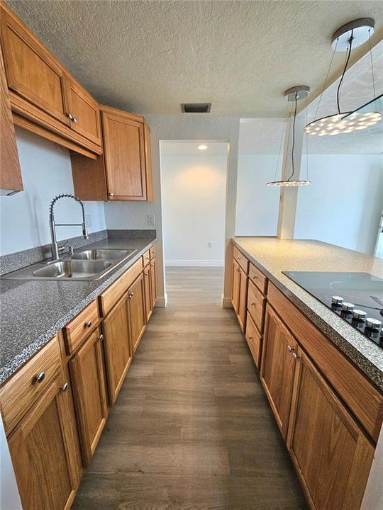 For Sale: $99,900 (1 beds, 1 baths, 540 Square Feet)