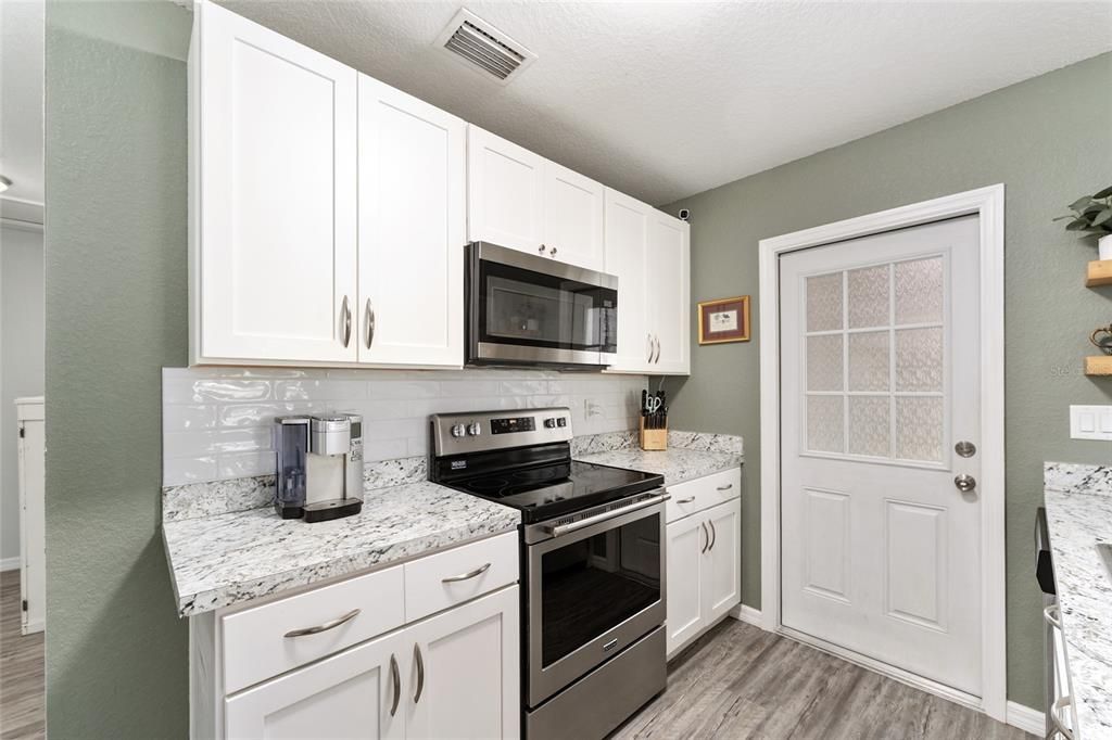 待售: $214,900 (3 贝兹, 2 浴室, 1086 平方英尺)