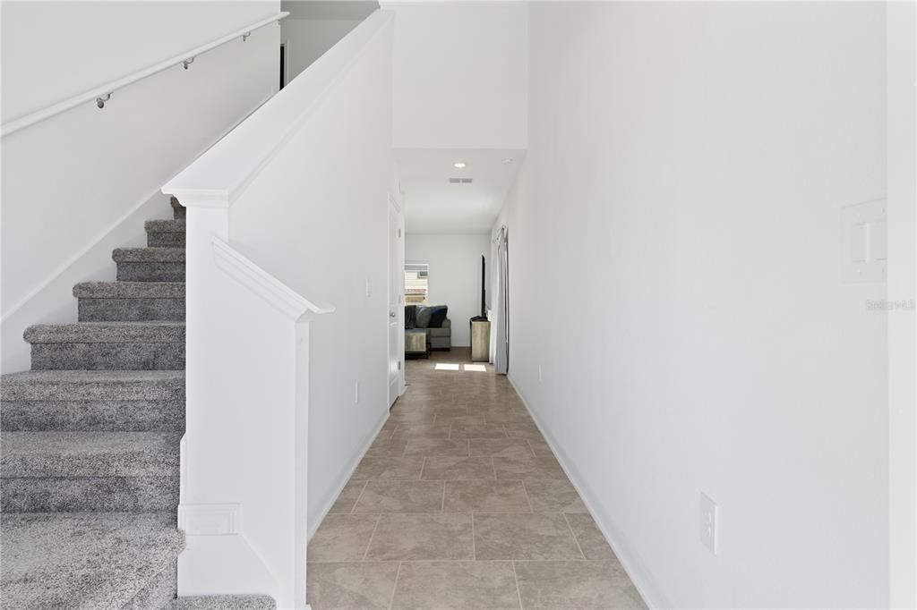 На продажу: $305,000 (4 спален, 2 ванн, 1879 Квадратных фут)