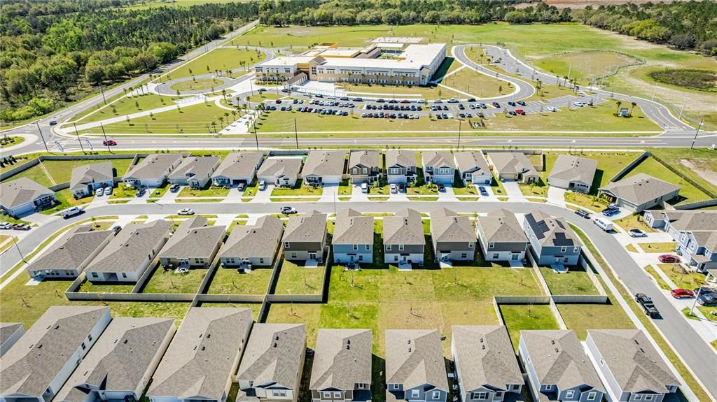 На продажу: $305,000 (4 спален, 2 ванн, 1879 Квадратных фут)