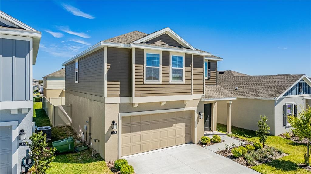 На продажу: $305,000 (4 спален, 2 ванн, 1879 Квадратных фут)