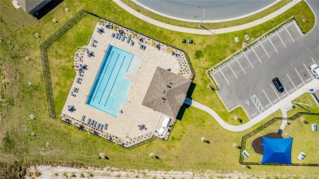 На продажу: $305,000 (4 спален, 2 ванн, 1879 Квадратных фут)