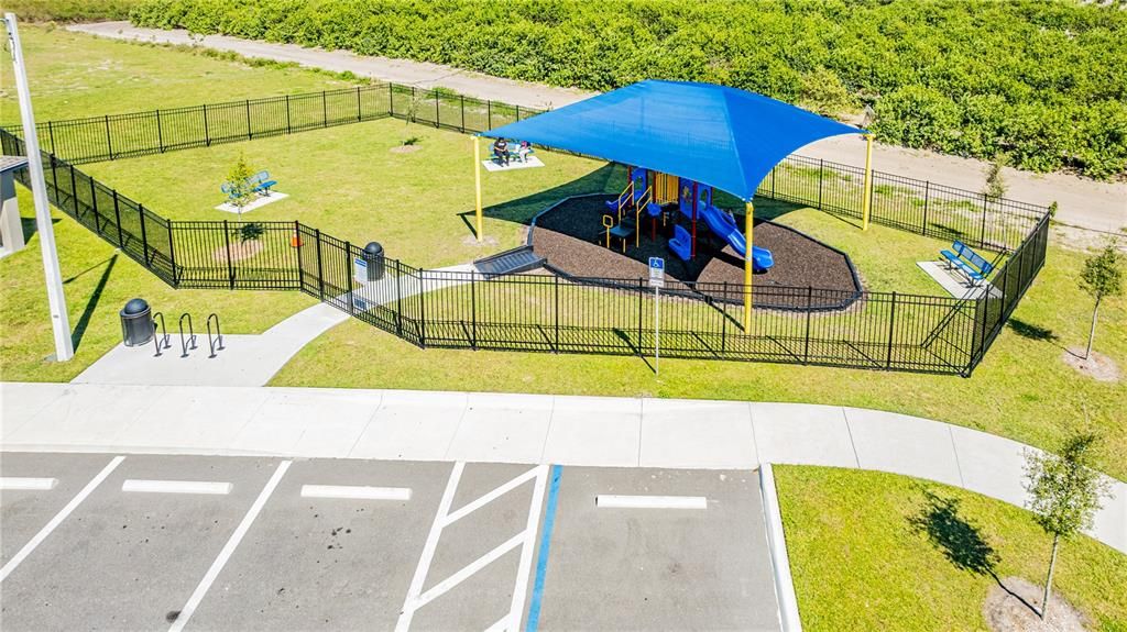 На продажу: $305,000 (4 спален, 2 ванн, 1879 Квадратных фут)