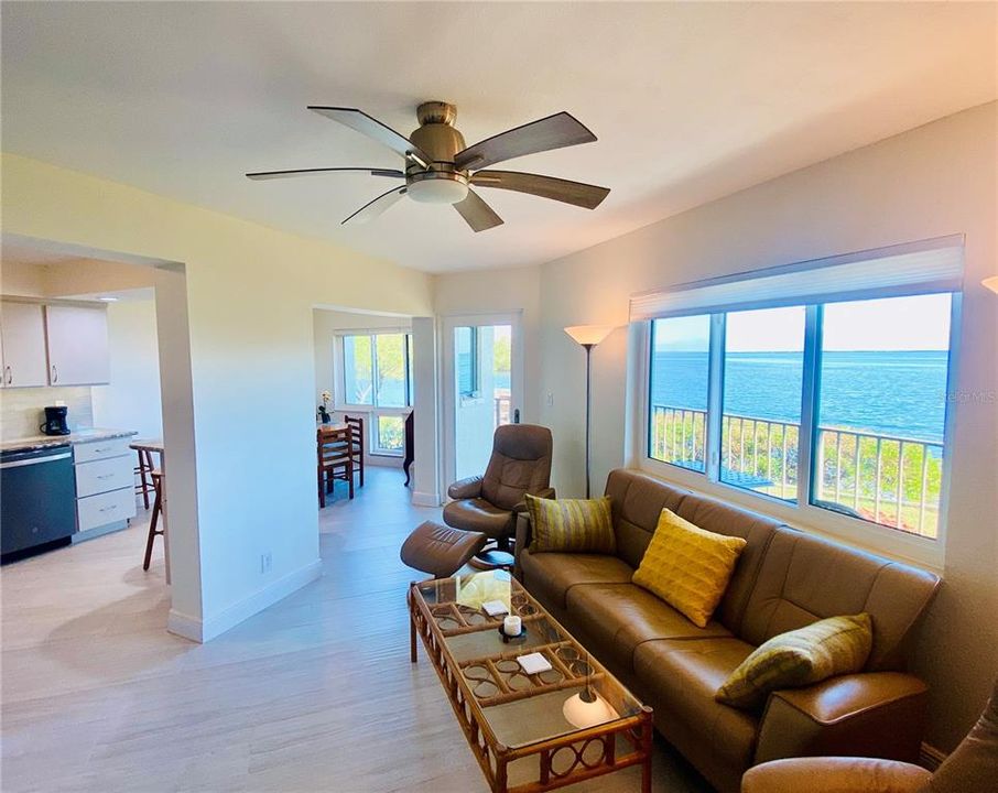 For Rent: $5,000 (2 beds, 2 baths, 830 Square Feet)