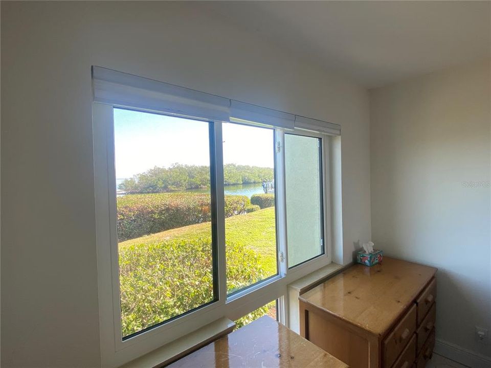 For Rent: $5,000 (2 beds, 2 baths, 830 Square Feet)