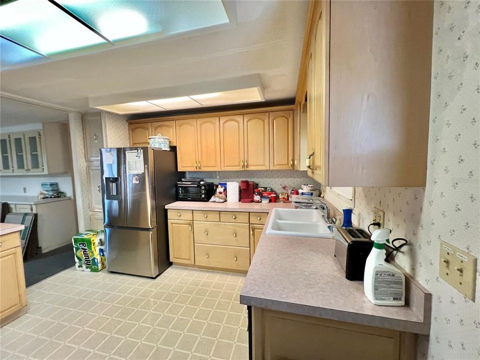 For Sale: $89,000 (2 beds, 2 baths, 1200 Square Feet)