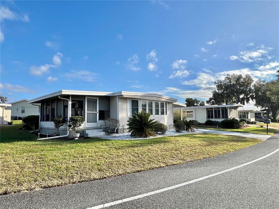 For Sale: $89,000 (2 beds, 2 baths, 1200 Square Feet)