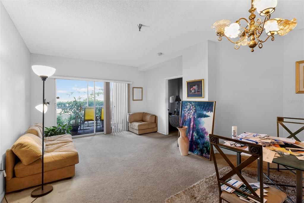 En Venta: $139,900 (2 camas, 2 baños, 1075 Pies cuadrados)