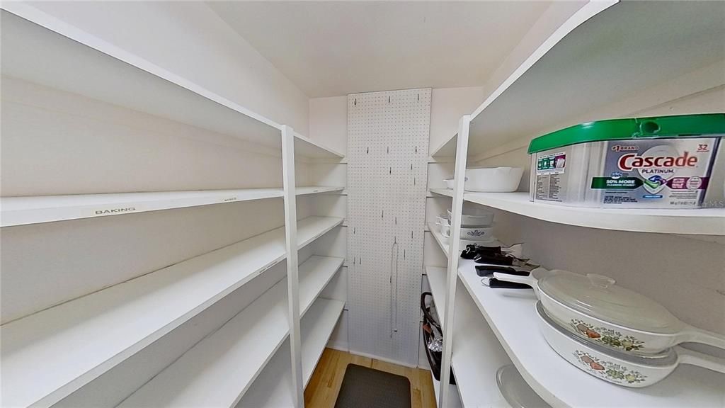 待售: $494,500 (4 贝兹, 2 浴室, 2290 平方英尺)