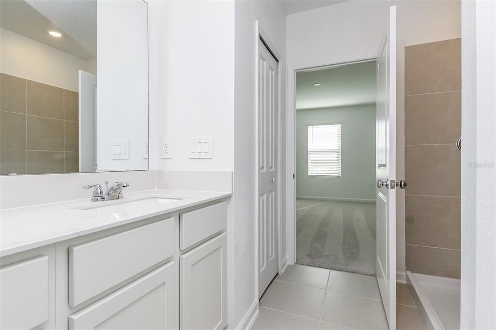 For Rent: $2,145 (5 beds, 2 baths, 2326 Square Feet)