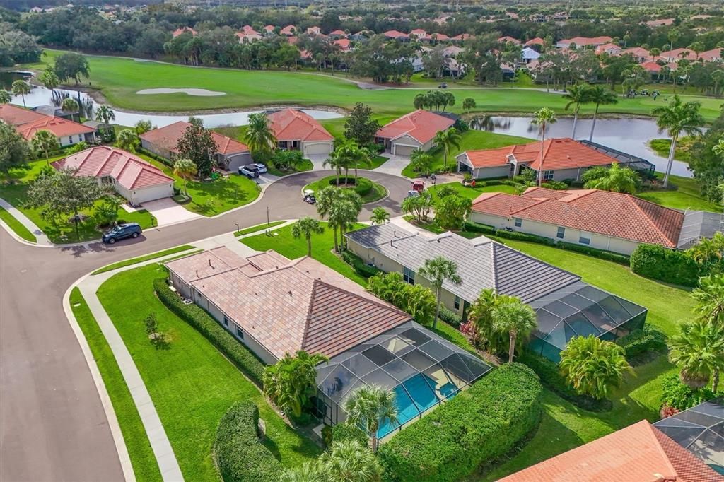 For Sale: $650,000 (3 beds, 2 baths, 1994 Square Feet)