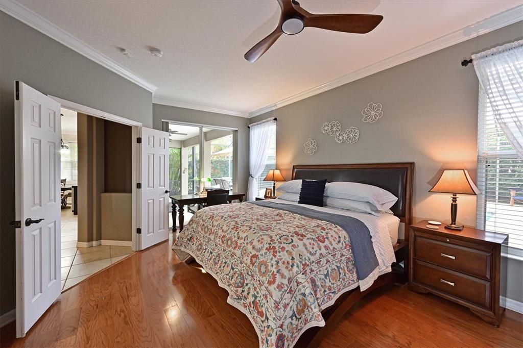 For Sale: $650,000 (3 beds, 2 baths, 1994 Square Feet)