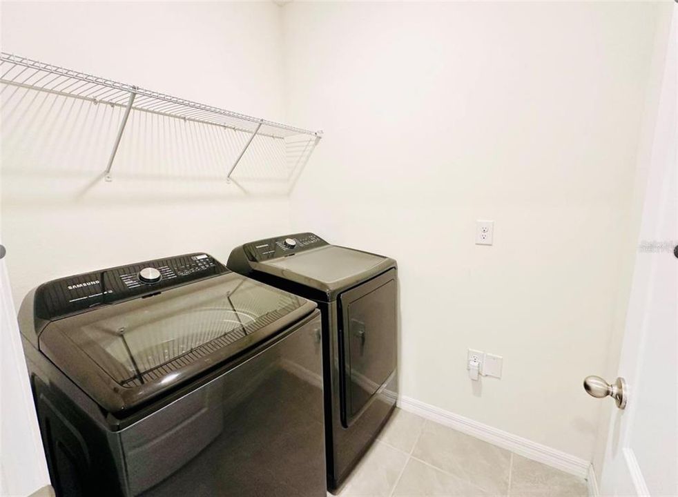 For Rent: $2,650 (4 beds, 2 baths, 1846 Square Feet)