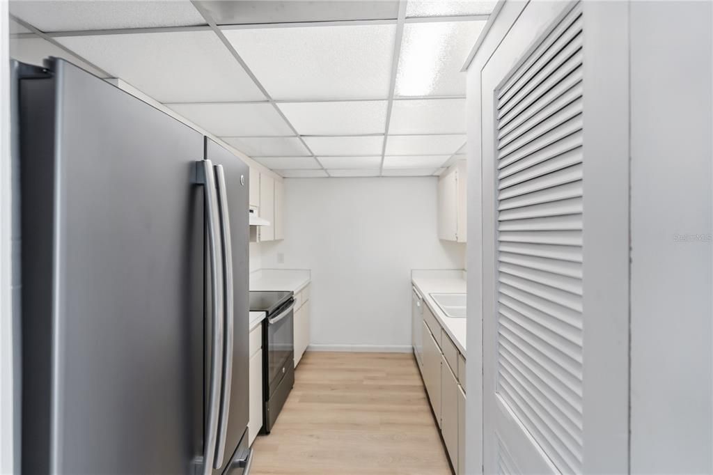 For Sale: $830,000 (2 beds, 2 baths, 1022 Square Feet)