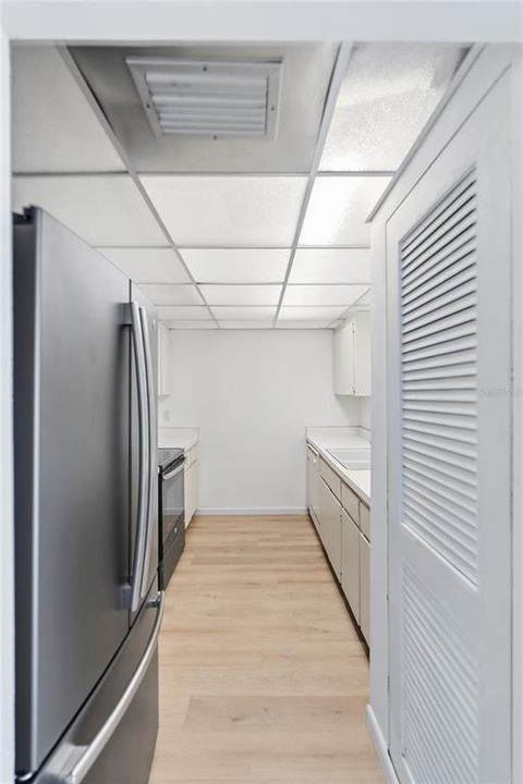 For Sale: $830,000 (2 beds, 2 baths, 1022 Square Feet)