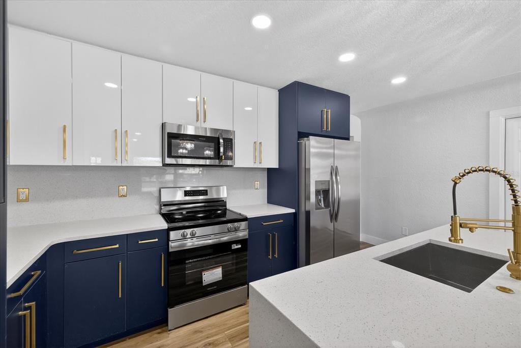 待售: $429,900 (3 贝兹, 3 浴室, 1617 平方英尺)