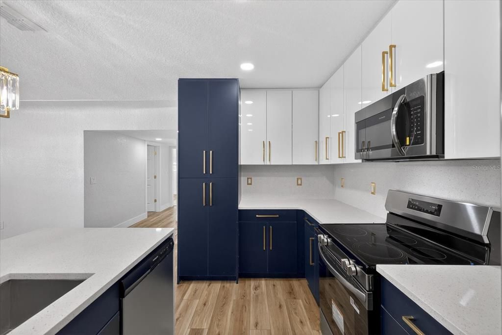 待售: $429,900 (3 贝兹, 3 浴室, 1617 平方英尺)